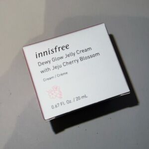 NEW Innisfree Dewy Glow Jelly Cream with Jeju Cherry Blossom travel size